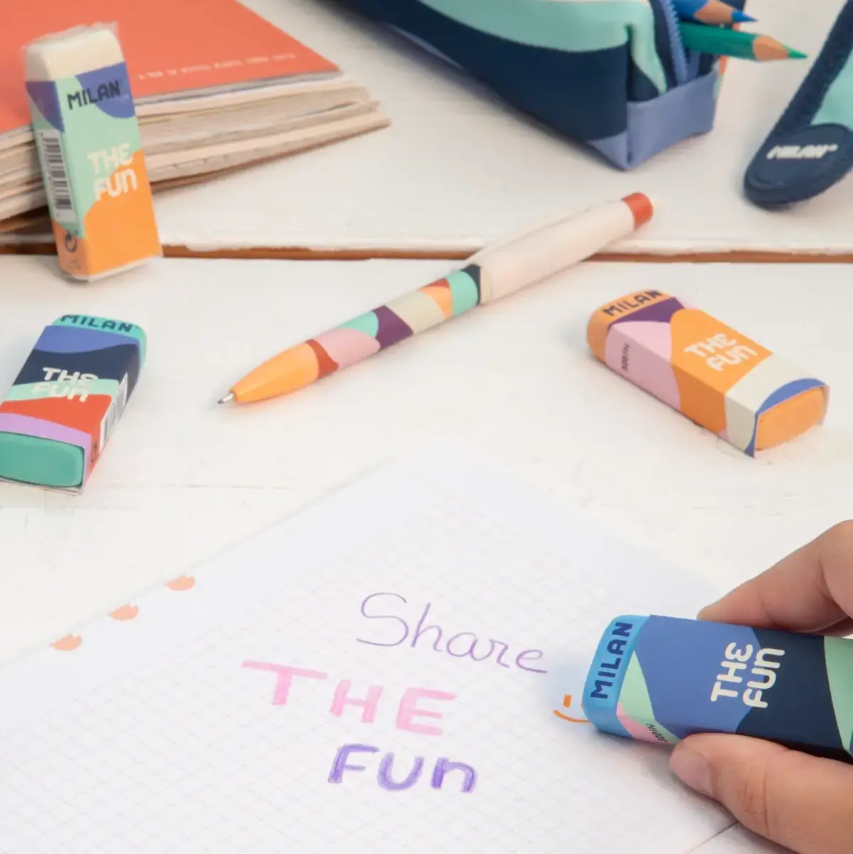 Display box 20 flexible soft synthetic rubber erasers 320 The Fun ...