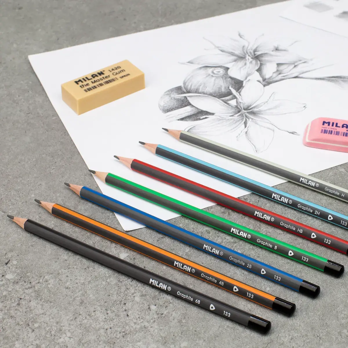 Crayons à Papier HB - Lot De 30 Crayons Graphite Triangulaires Avec Gomme - Multicolores Pour École/Bureau